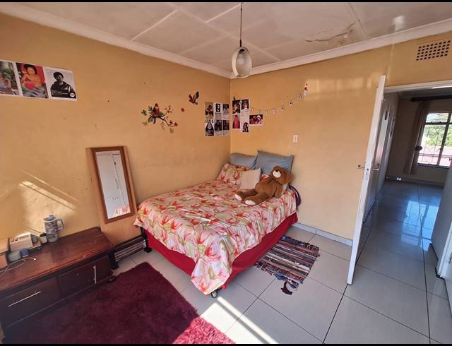 2 BEDROOM FLAT FOR SALE IN PEACEHAVEN